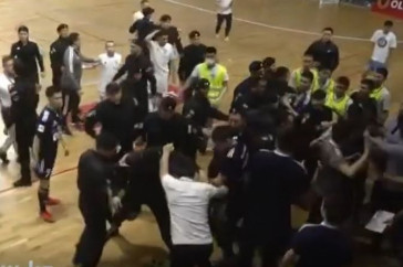 Фотография к новости: Игроки подрались на чемпионате Казахстана по футзалу