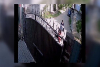 Фотография к новости: Полицейские задержали мужчину, жестоко избившего пожилую женщину в Алматы