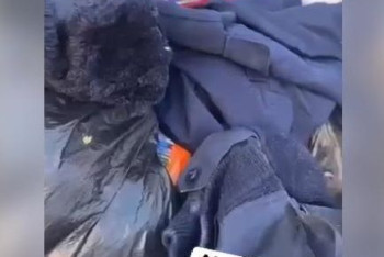 Фотография к новости: Полицейскую форму выбросили в мусорный бак в Мангистау