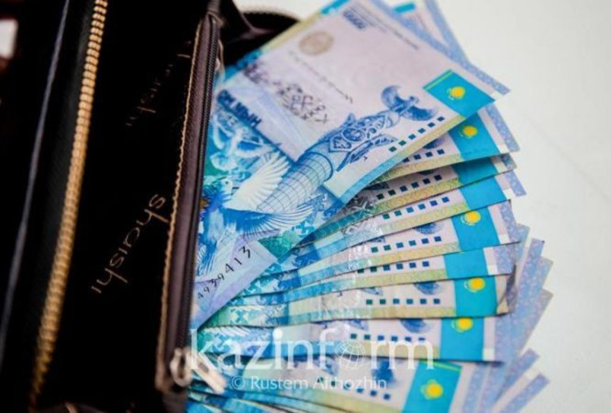 Заместителя главы УОЗ Алматы рекомендовали уволить за вымогательство премий у подчиненных