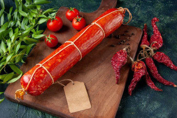 Фотография к новости: Снижающую уровень сахара в крови колбасу придумали в России