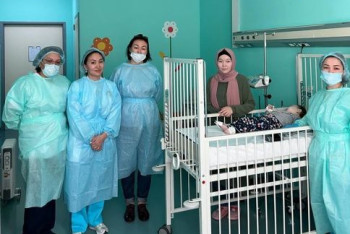 Маленькая казахстанка бесплатно получила самый дорогой укол в мире