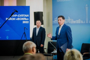 Фотография к новости: Развитие столичного района Есиль обсудил с жителями Алтай Кульгинов