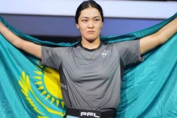 Фотография к новости: Казахстанскую девушку-бойца ММА нокаутировали в дебютном бое в Америке