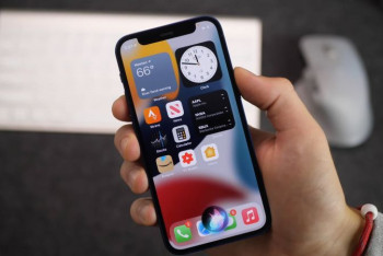 Apple обвинили в нечестной конкуренции из-за iPhone