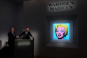 Фотография к новости: Портрет Мэрилин Монро работы Энди Уорхола побил все рекорды на торгах в Нью-Йорке