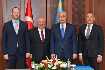 Фотография к новости: Токаев встретился с руководителями крупнейших компаний Турции