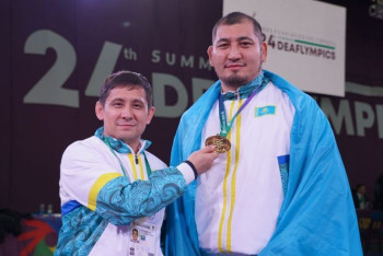 Фотография к новости: Казахстанский спортсмен стал чемпионом Сурдлимпийских игр