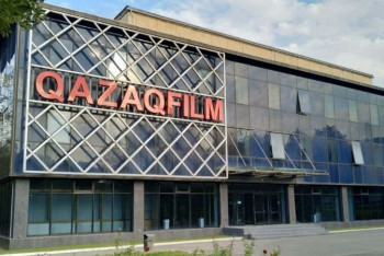 Фотография к новости: 90 процентов снятых за госбюджет фильмов оказались на полке - Абаев