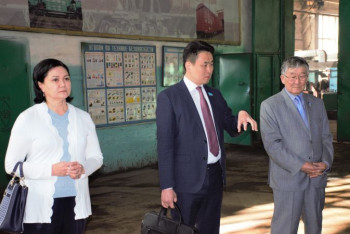 Фотография к новости: Поправки в Конституцию разъяснили работникам Акмолинского вагоноремонтного завода