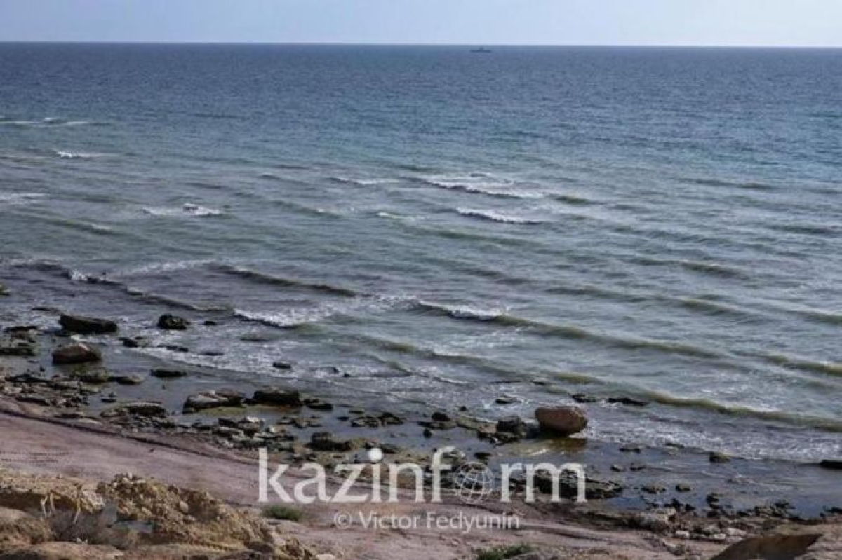 Водолазы нашли тела троих утонувших в Каспийском море