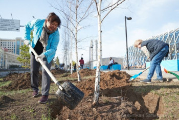 Фотография к новости: Субботник с посадкой деревьев провёл акимат Нур-Султана