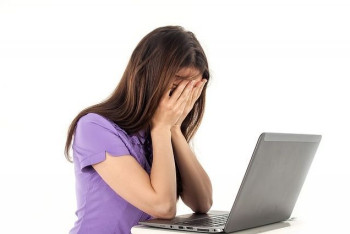 Фотография к новости: Как уберечь ребенка от суицида, рассказали специалисты