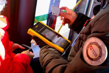 Фотография к новости: Многодетным матерям и инвалидам I группы планируют сделать бесплатным проезд в общественном транспорте в РК