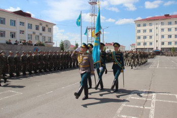 Фотография к новости: Торжественные проводы призывников на службу прошли в Нур-Султане