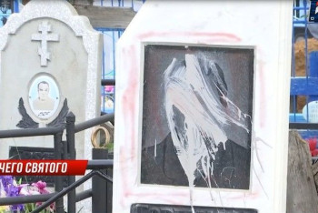 Фотография к новости: Вандалы устроили погром на кладбище в ЗКО