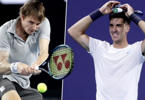 Фотография к новости: Александр Бублик вышел в 1/8 финала "Ролан Гаррос"