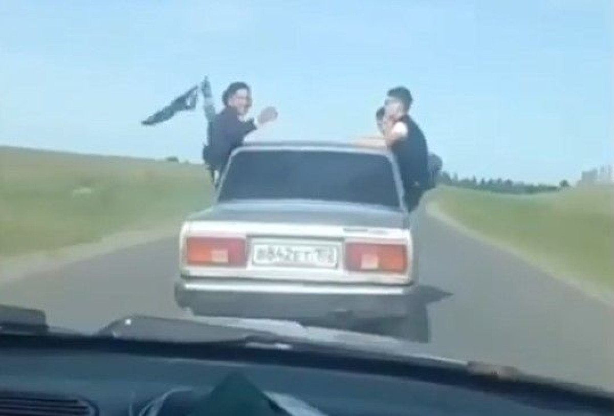 кадр из видео