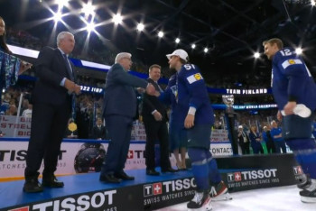 Фотография к новости: Финны стали чемпионами мира по хоккею-2022