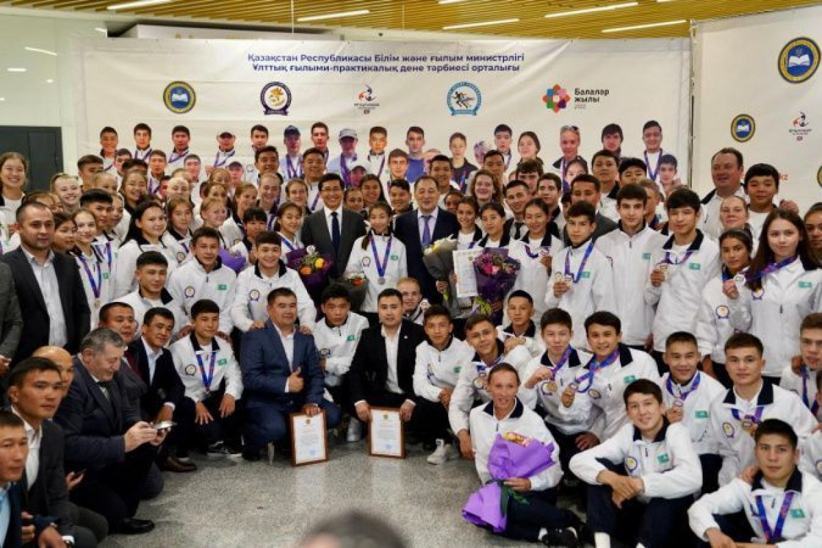 50 образовательных грантов получили победители и призеры Всемирной гимназиады-2022