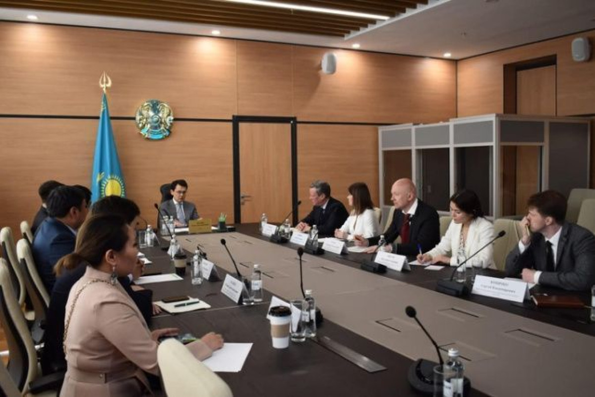 Багдат Мусин встретился с командой Tik-Tok