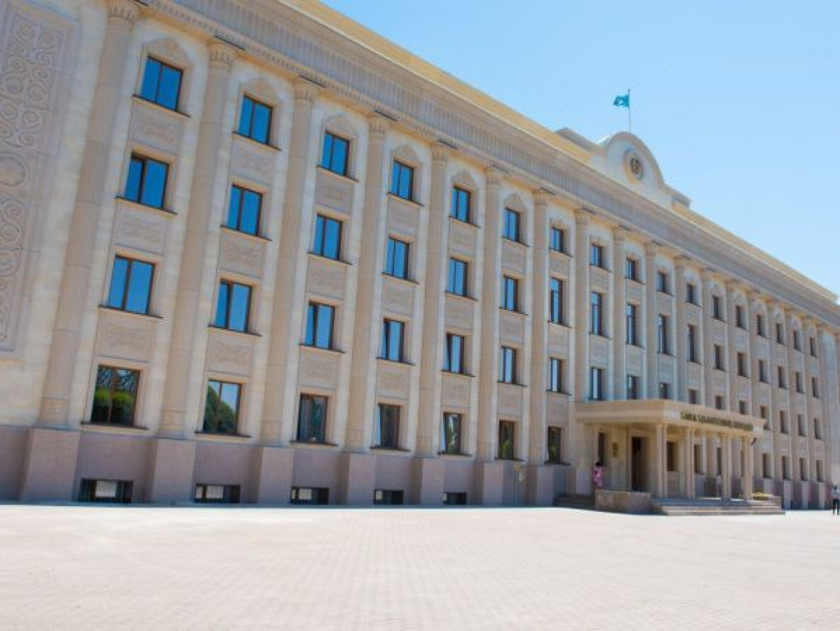 Здание городского акимата Уральска. Фото газеты &quot;Уральская Неделя&quot; 