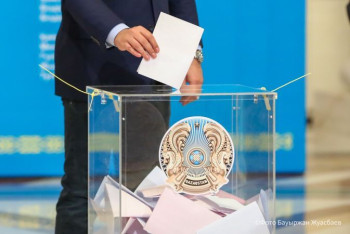 Фотография к новости: Поправки в Конституцию с общественниками обсудила партия "Ауыл" в Костанае