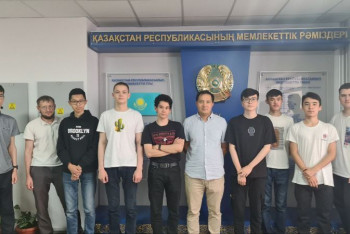 Фотография к новости: В тройку лидеров вошли казахстанские школьники на 22-й Азиатской олимпиаде по физике