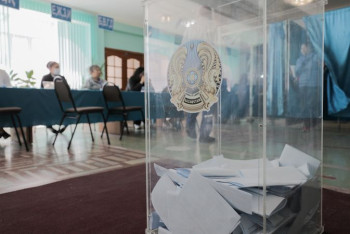 Фотография к новости: "Прогресс без этого невозможен". Астанчане рассказали, почему пришли на референдум