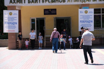 Фотография к новости: Высокий уровень организации голосования в Алматы отметили международные наблюдатели