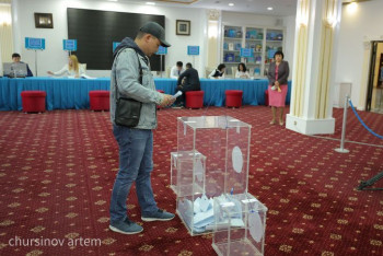 Фотография к новости: Больше семи миллионов казахстанцев проголосовали на референдуме