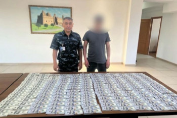 Фотография к новости: Иностранцев с незадекларированной валютой задержали при попытке выезда из Казахстана