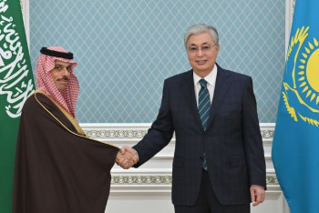 Фотография к новости: Глава МИД Саудовской Аравии поздравил Токаева с успешно проведённым референдумом