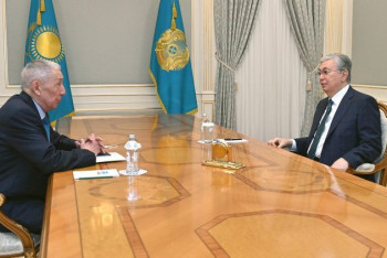 Фотография к новости: Токаев принял бывшего главу МВД Каирбека Сулейменова