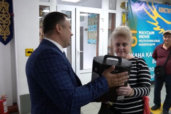 Фотография к новости: Жительница Костаная не пропустила ни одно голосование с момента независимости Казахстана