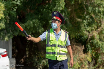 Фотография к новости: Нарушившего 84 ПДД водителя задержали в Усть-Каменогорске