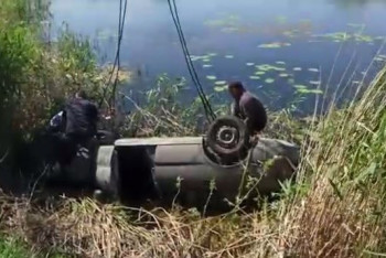 Фотография к новости: Автомобиль с водителем утонул в реке в Актюбинской области