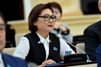 Фотография к новости: Снизить пенсионный возраст женщин до 58 лет просит депутат Сената