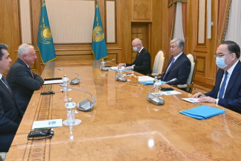 Фотография к новости: Токаев встретился с руководителями международных компаний