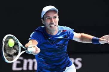 Фотография к новости: Казахстанский теннисист вышел в четвертьфинал турнира в Англии в парном разряде