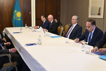 Фотография к новости: Токаев принял генерального директора компании Glencore