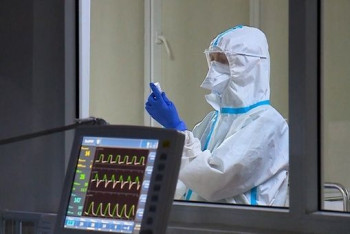 Фотография к новости: Более заразный вариант омикрон-штамма выявили в России