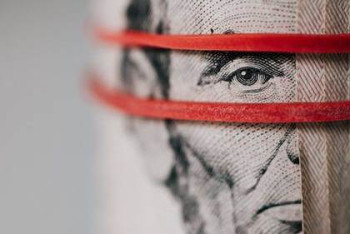 Фотография к новости: Почему Казахстану ещё нужна высокая базовая ставка