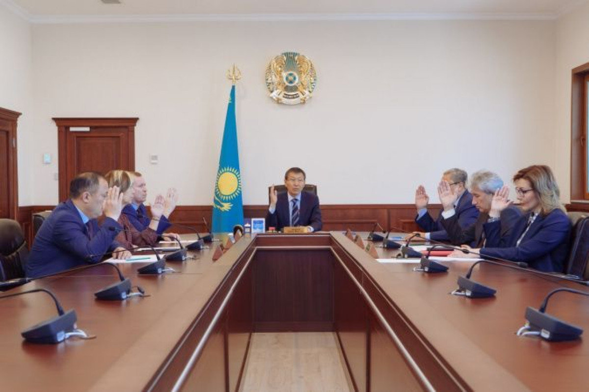 Прекращены полномочия сенатора Бейбита Исабаева