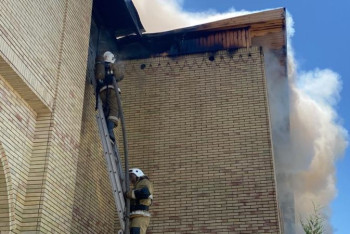 Фотография к новости: В Туркестане горело двухэтажное кафе