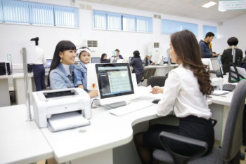 Фотография к новости: Время работы ЦОНов планируют изменить в Казахстане