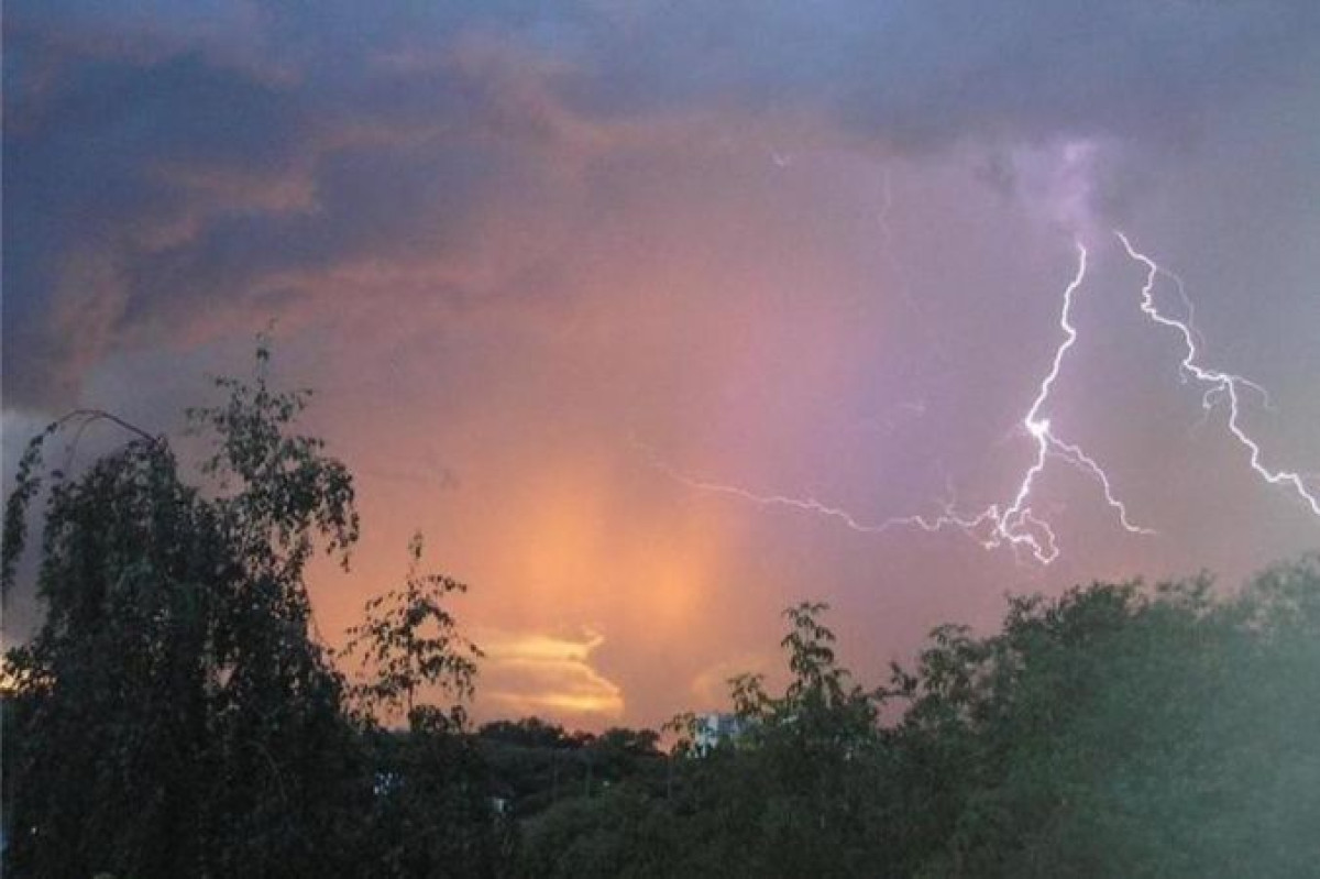 Грозы и дожди ожидаются на выходных в Казахстане