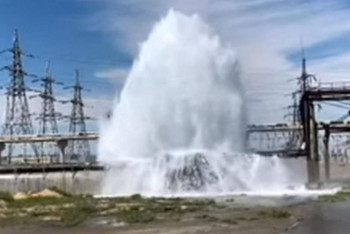 Фотография к новости: Крупная авария на водопроводе произошла в Актау