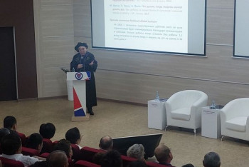 Как обеспечить себе безбедное будущее, рассказал Аскар Акаев алматинским студентам