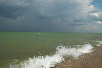 Фотография к новости: С помощью вертолёта разыскивают пропавших на озере ребёнка и мужчину в ЗКО